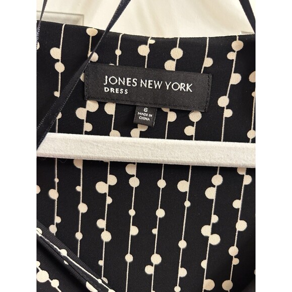 Jones New York  Women’s Black White Floral Ruched Dress Midi Sz 6 Party Office - Picture 10 of 10